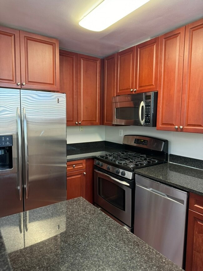 Photo - 2725 39th St NW Unit 215