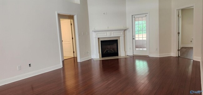 Photo - 157 Alderwood Dr