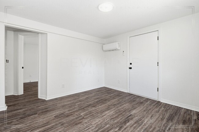 377 Tuttle Ave Unit 377 Tuttle Ave Unit B