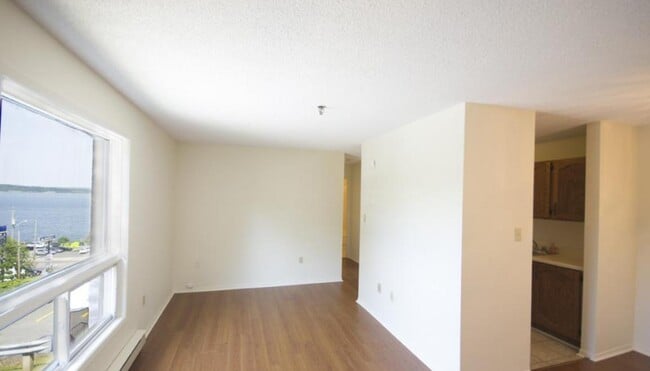 Photo - 246 Bedford Highway