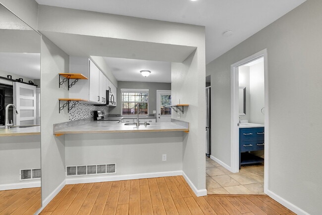 Photo - $2,250.00, 2-bed, 2.5 bath, located in Lak...