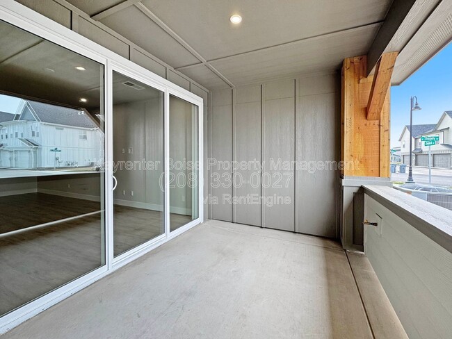 Photo - 160 S Koyukuk Ave