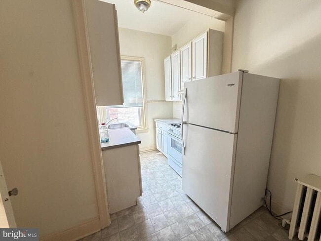 Photo - 2441 Brown St