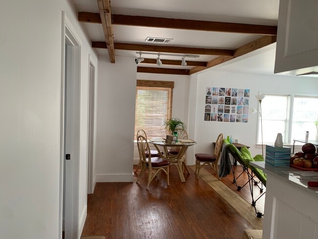 Sala de estar/comedor - 6310 Greenbriar Dr Unidad 6310