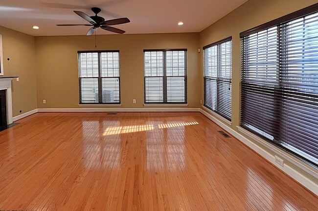 Photo - 7726 Grandwind Dr