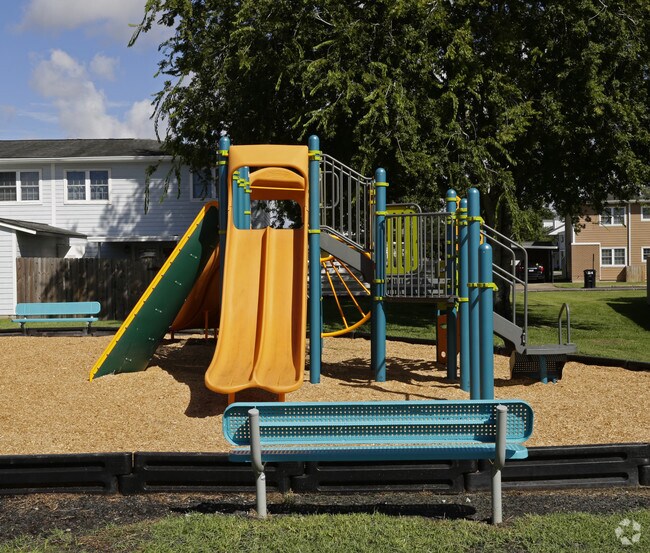 Naval Air Station Joint Reserve Base Apartments Belle Chasse, LA