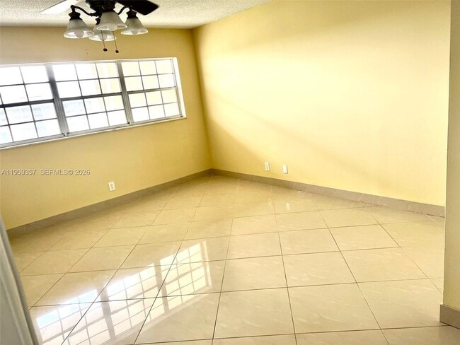 Photo - 2940 N Course Dr Unit 910