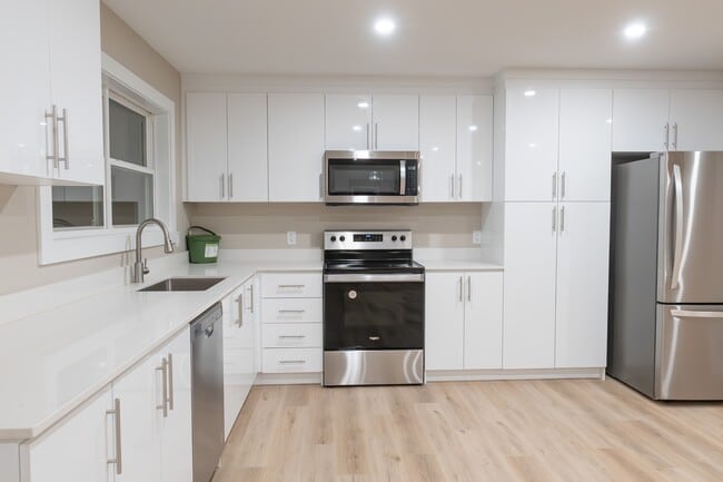 Photo - 3 Charlton Ave