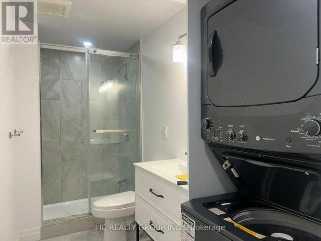 Photo - 62 Adrian Crescent