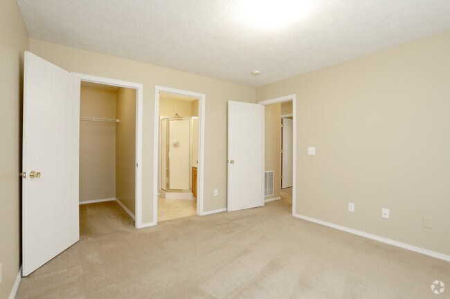1101 Ekstam 2nd Floor 2 Bedroom - Master Bedroom - McGraw Park Gardens
