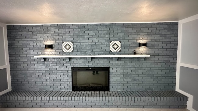 Photo - 11031 Circle S Rd