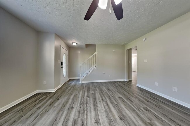 Photo - 2479 Heatherton Ct