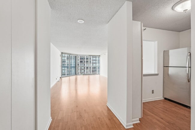 Building Photo - 1660 N Prospect Ave Rental