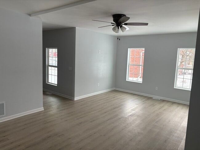 Photo - 238 Walker St