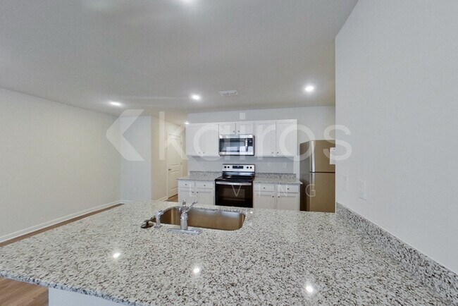 325 Ironwood Ct