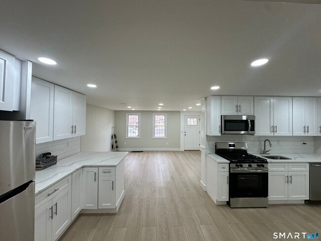 Building Photo - 49 Dodgingtown Rd