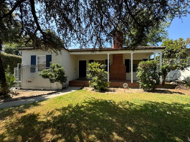 Building Photo - 1731 S San Gabriel Blvd Rental