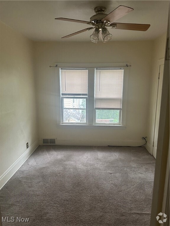 Building Photo - 3667 Stoer Rd Unit Up Rental