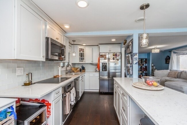 Photo - 71 Spring St Unit 71