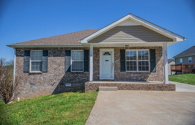 Photo - 955 Russet Dr