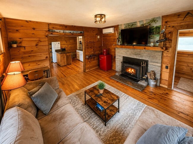 49 B Silver Birch Lane-SI ID1340598P