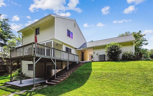 Photo - 276 W Meadowland Ln