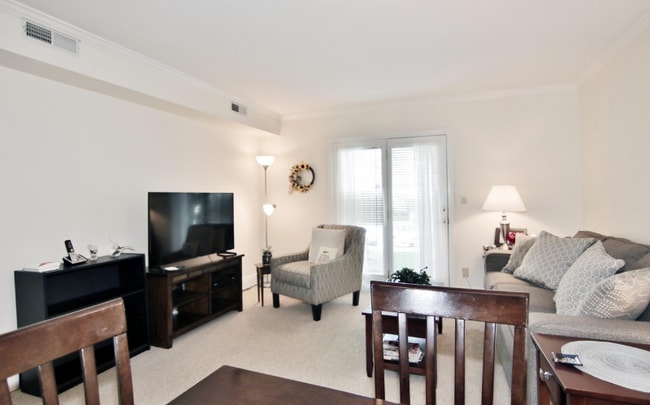 Photo - 351 Pemberwick Rd Unit 814