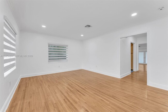 Photo - 2121 SW 30th Ct