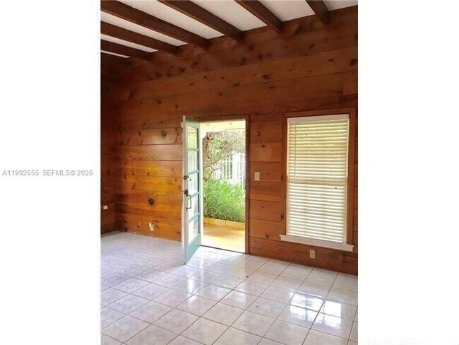 Photo - 809 NE 17th Ave Unidad 1