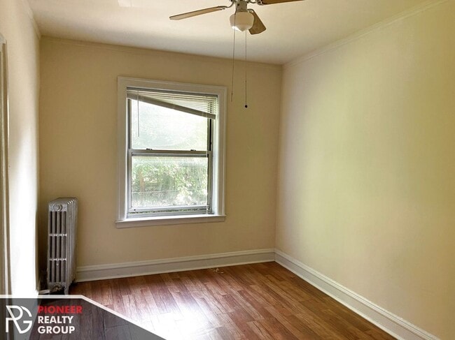 Photo - 2536 N Sawyer Ave Unit 202