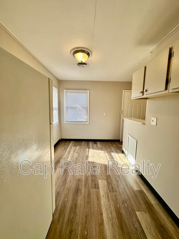 Photo - 2163 Grasmere Ave