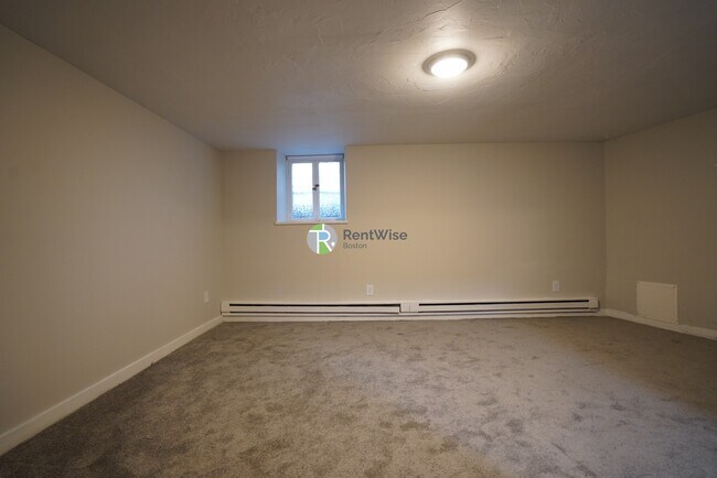 Building Photo - 592 Cambridge St Rental