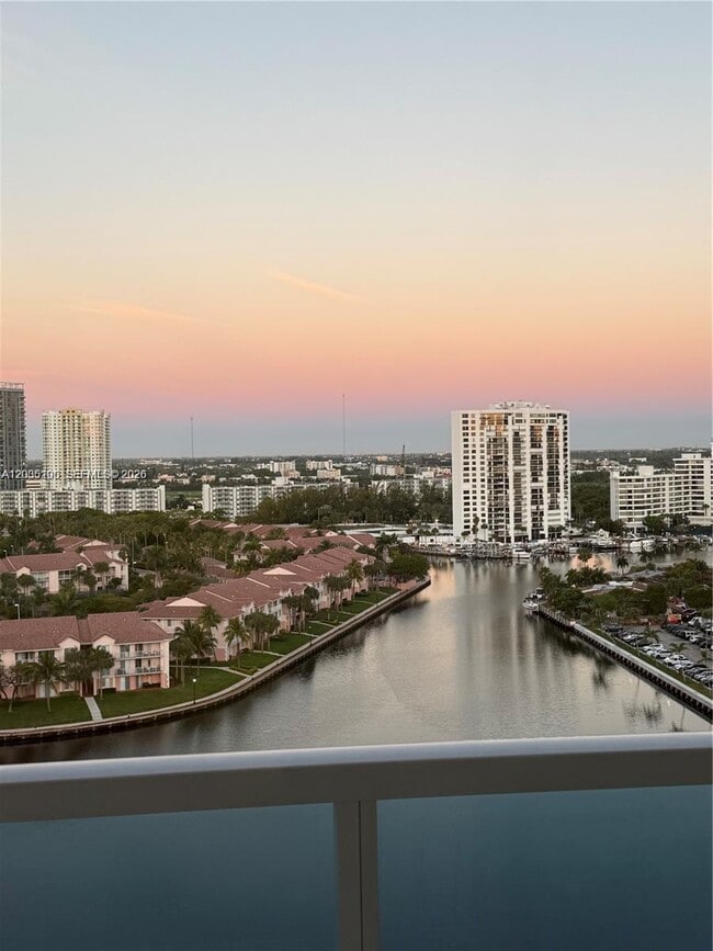 Building Photo - 3800 S Ocean Dr Unit 1623