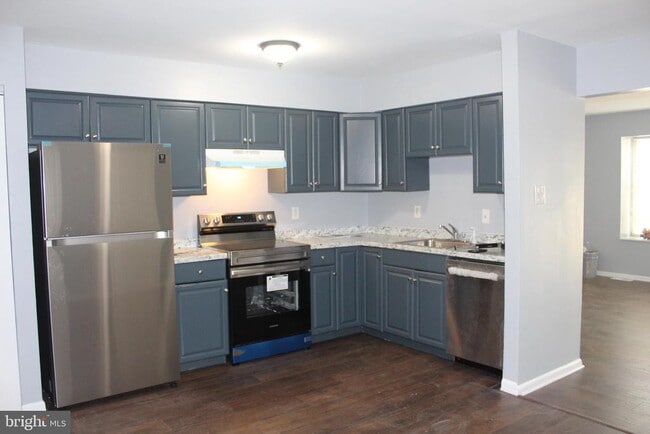 Photo - 127 Higgins Dr