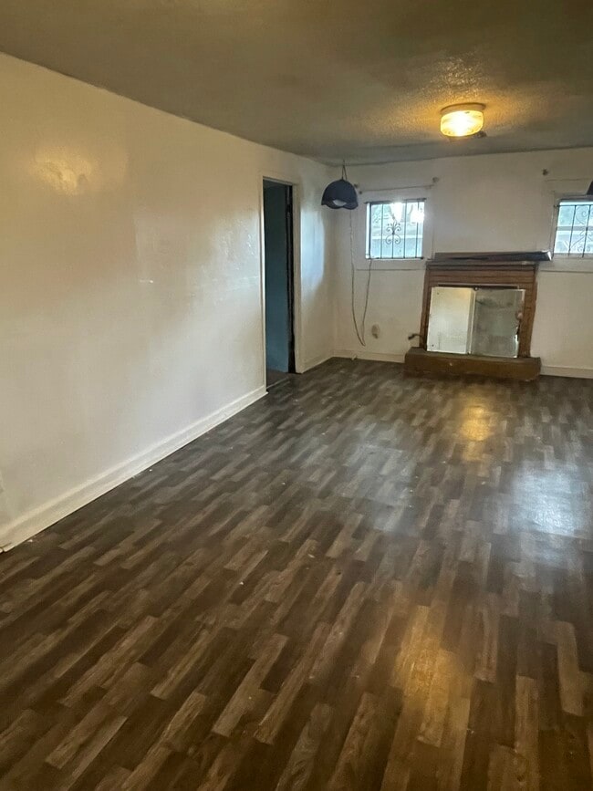 Photo - 1739 W Spruce St