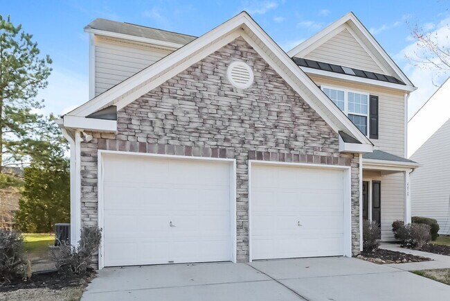 Photo - 4428 Staffordshire Ln