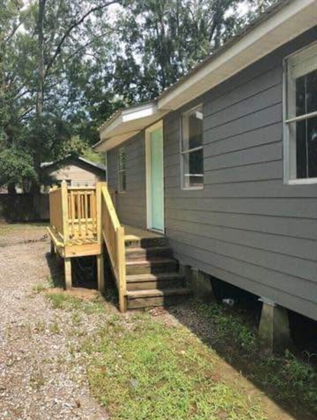 Photo - 905 S Cate St