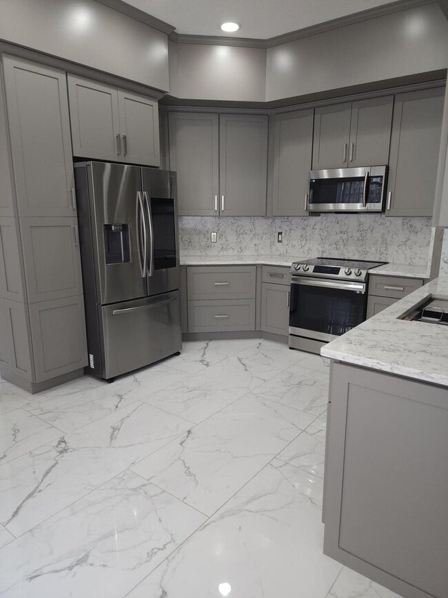 5524 Boynton Gardens Dr
