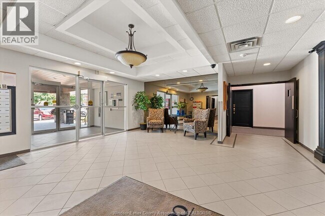 Photo - 44 Robson Rd Unit 303