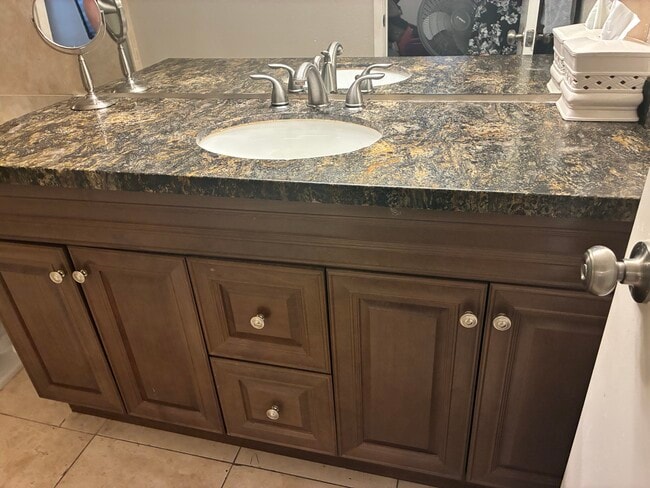 Building Photo - 11333 N 92nd St Unit 2034