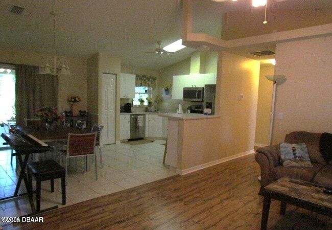 Photo - 6 Sea Brook Pl