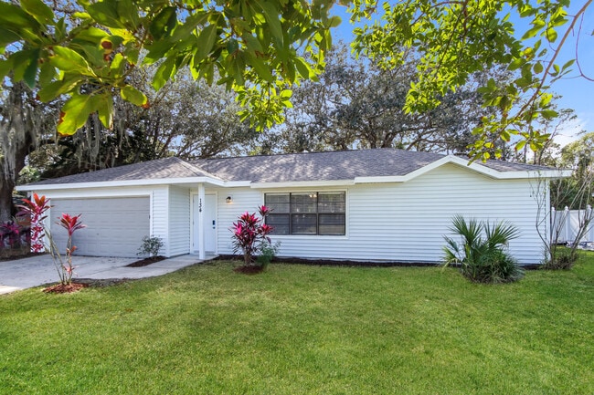 Photo - 134 Inez St SE
