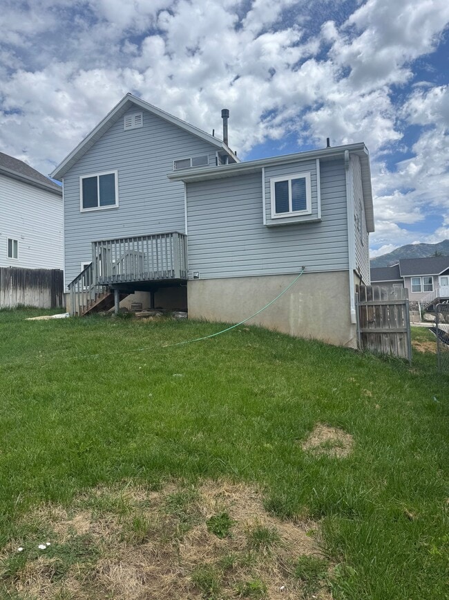 3137 N 1175 E