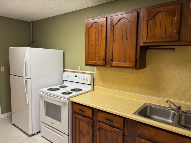 Building Photo - 65 Jefferson St Unit 203 Rental