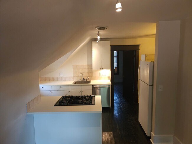 Photo - 318-320 W Myrtle Unit 320 #201