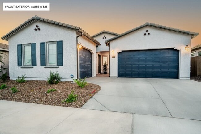 Building Photo - Fully furnished home! 3/2 plus a separate casita!