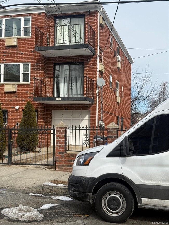 Building Photo - 3550 Palmer Ave Unit 2