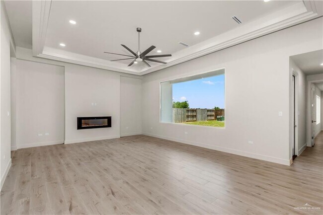 Photo - 19 Sunrise Ln
