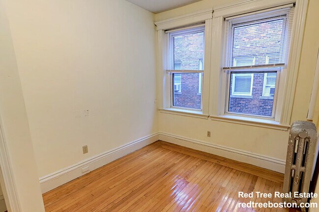 Photo - 15 Queensberry St Unit 32