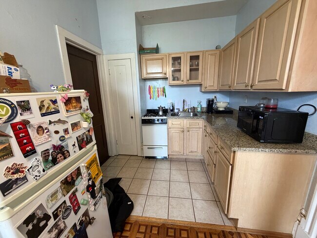 Apt 4 Kitchen